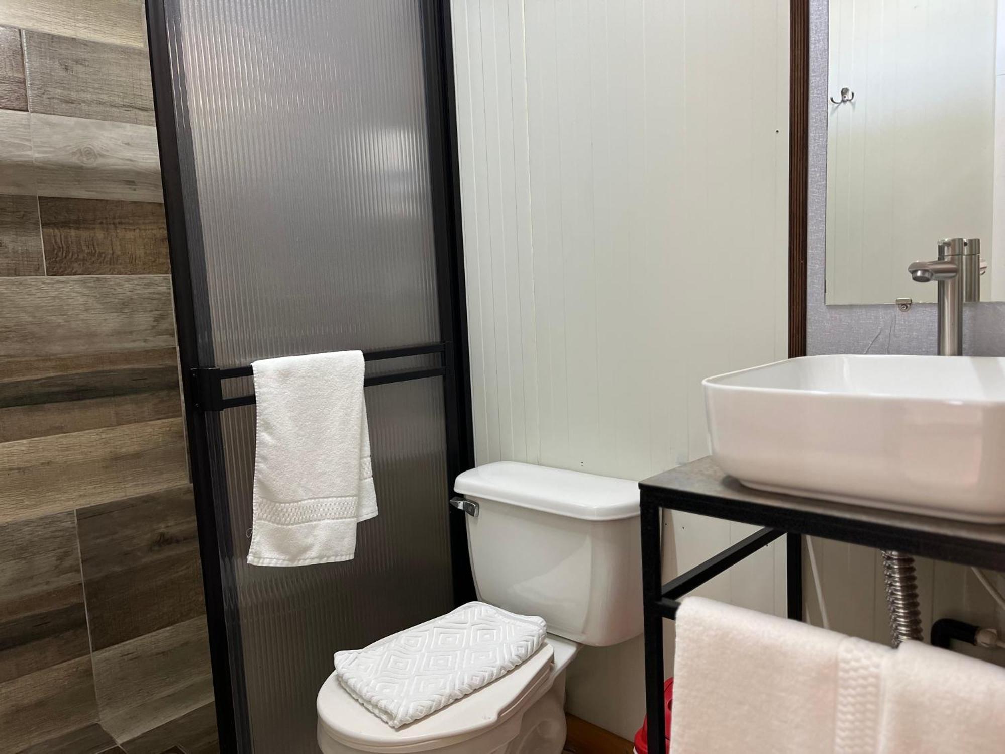 Hotel & Golf Isak Aeropuerto Ріонегро Екстер'єр фото